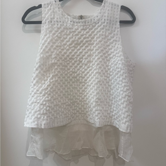 Elizabeth and James Tops - Elizabeth and James Textured White Tank Top
